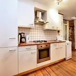 Rustic Farm In Rogery Casa vacanze *